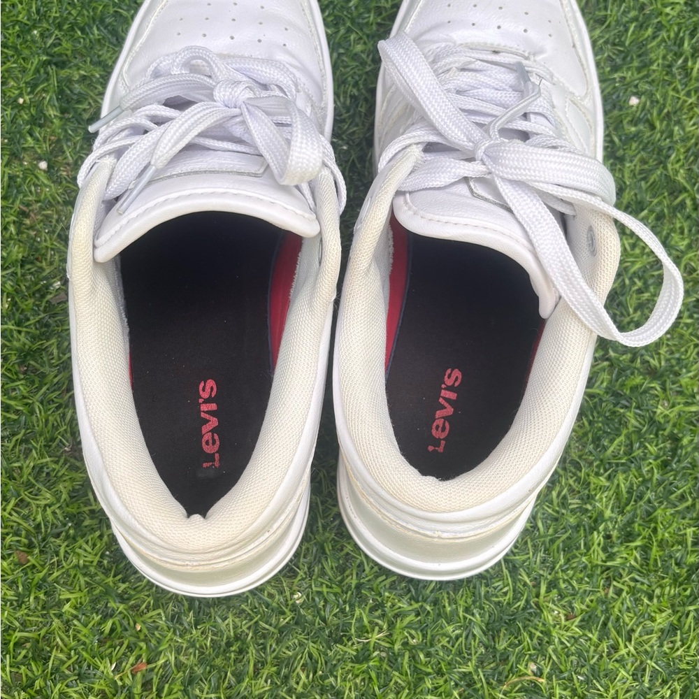 Levi's Men's White and Red Sneakers